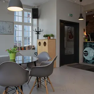 https://la-guitarra-hostel.gdanskhotel.org